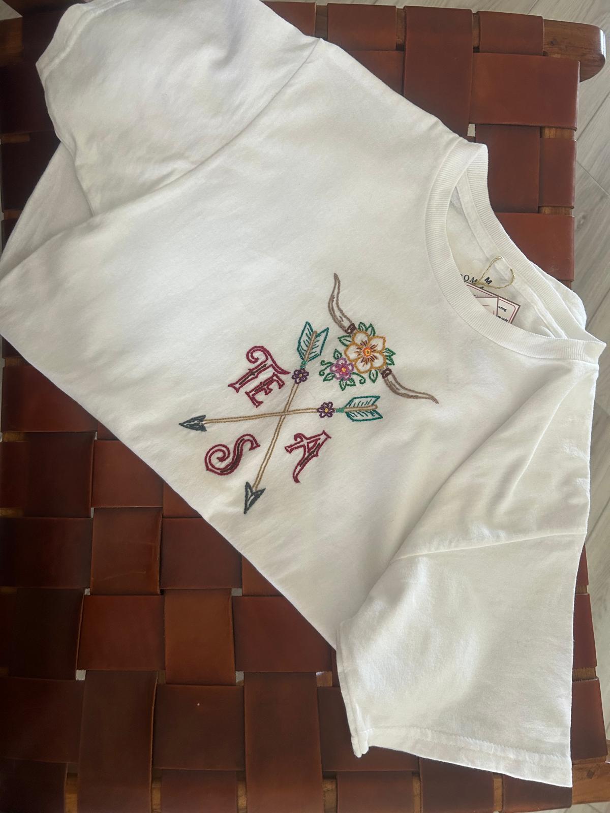 Camiseta Bordada Texas Flecha - Tamanho M